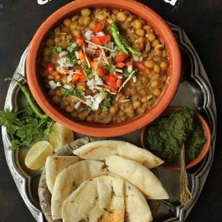 Matar Kulche
