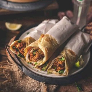 EGG CHICKEN ROLL