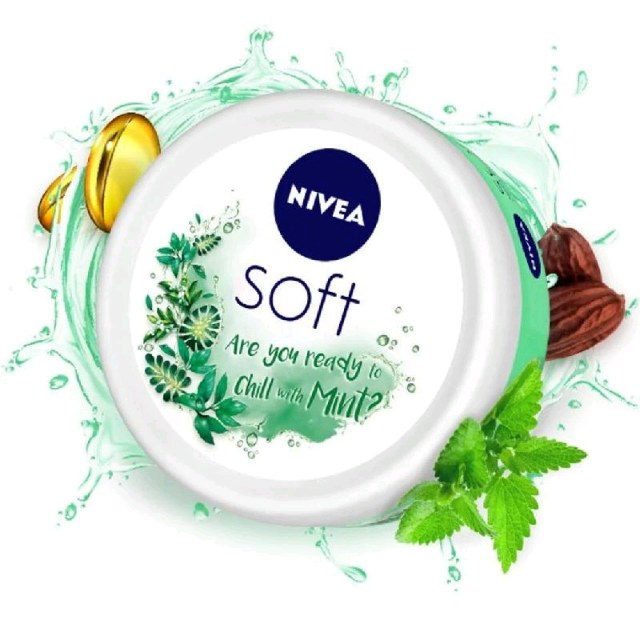 NIVEA Soft Light Moisturizer Chilled Mint (100ml)