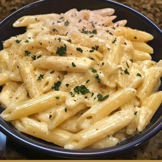 White Souce Pasta
