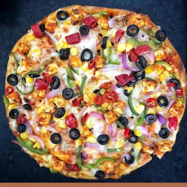 Corn & Panner Pizza