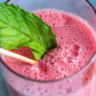 SPECIAL FRUIT LASSI