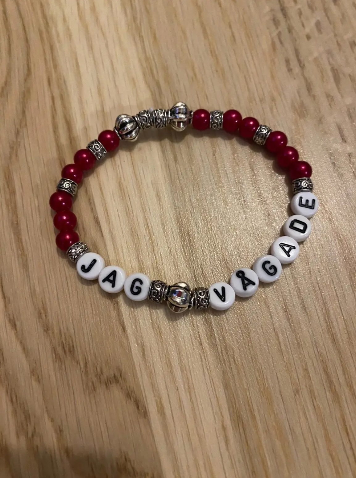 Jag Vågade-armband med bokstavspärlor