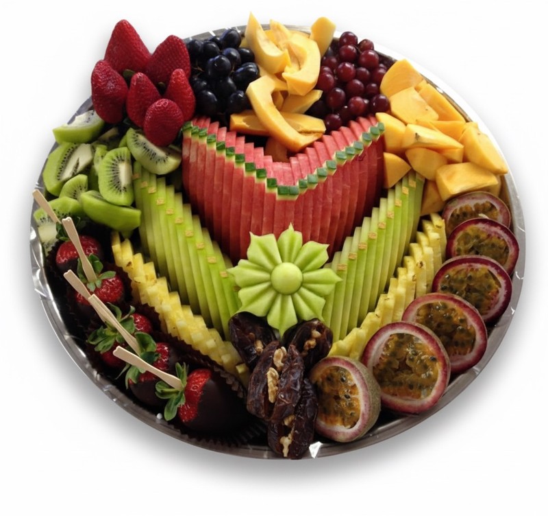 מגש פירות מעוצב  לב ענק אקסטרא