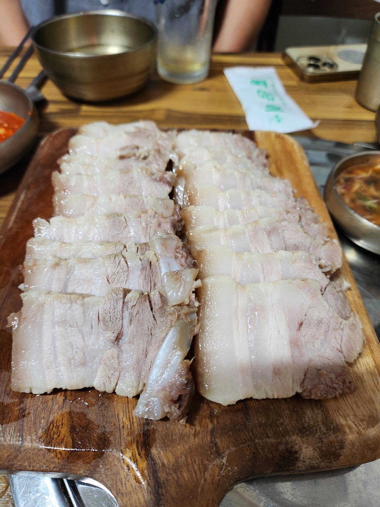 대구에서 만나는 제주 감성, 영풍문고와 '애월빵공장'의 이색 동거