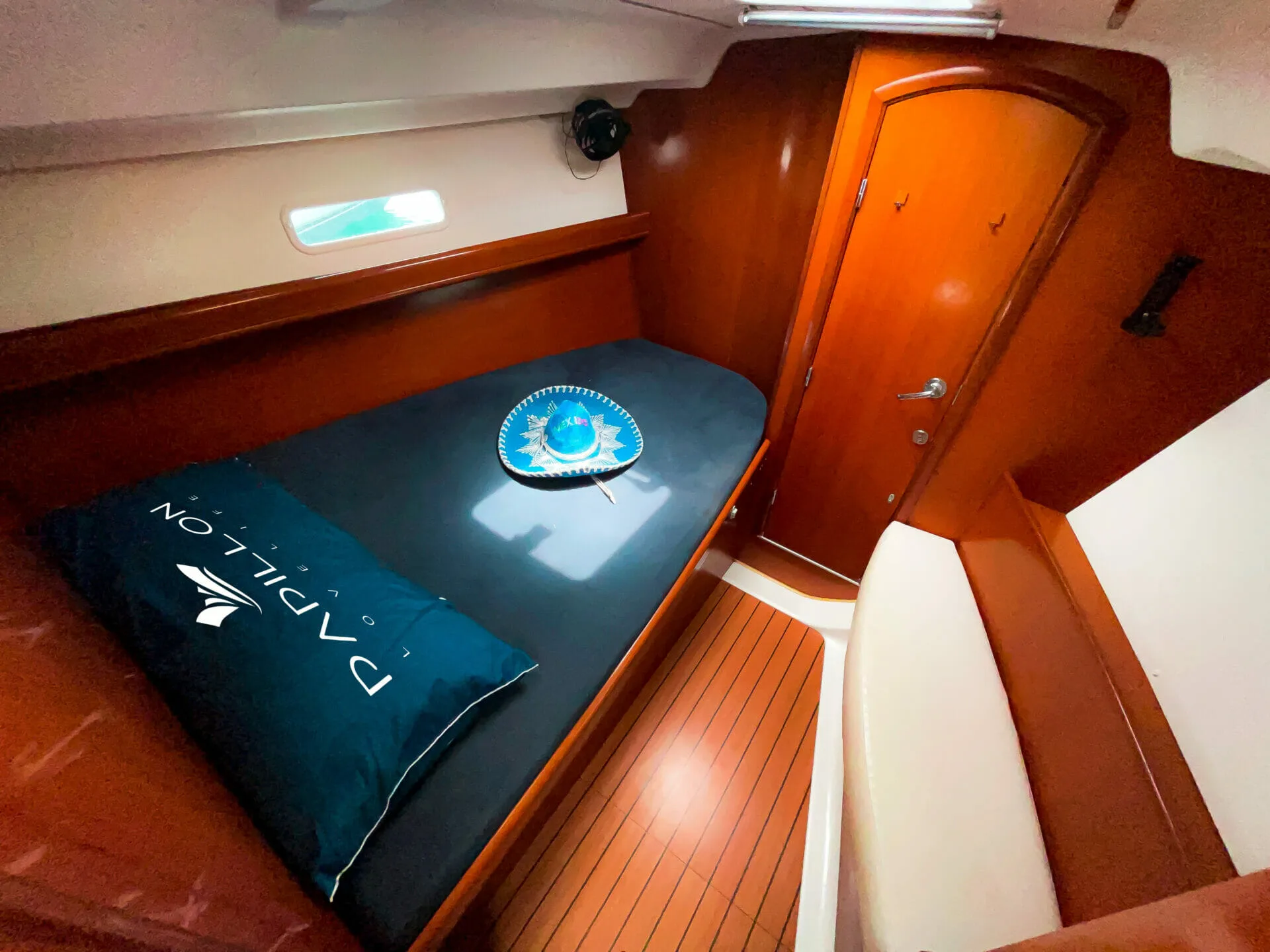 Beneteau 42
