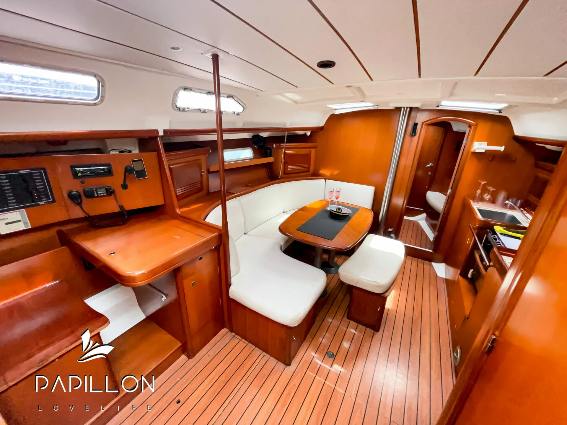 Beneteau 42