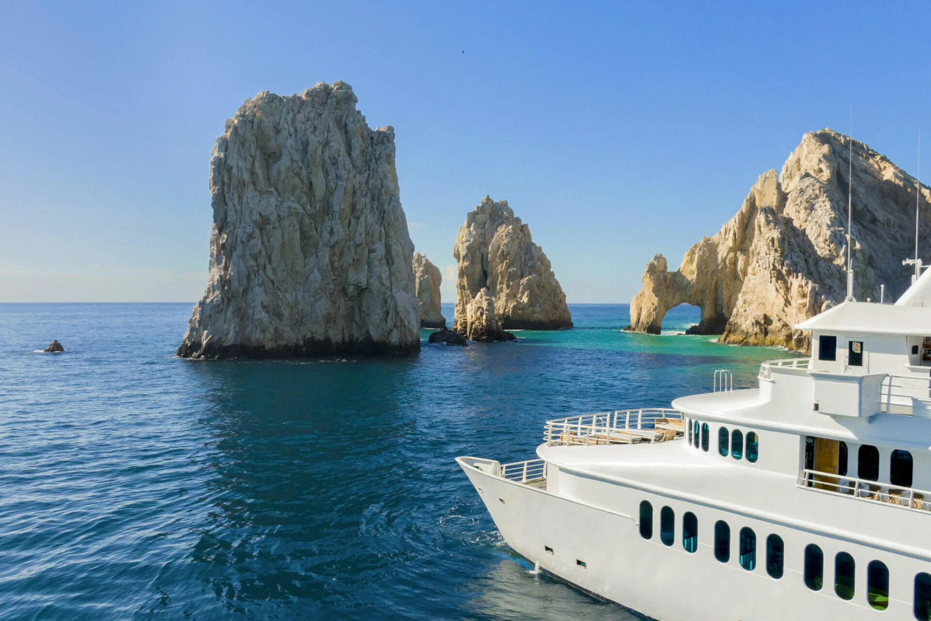 Caborey - Whale Watching