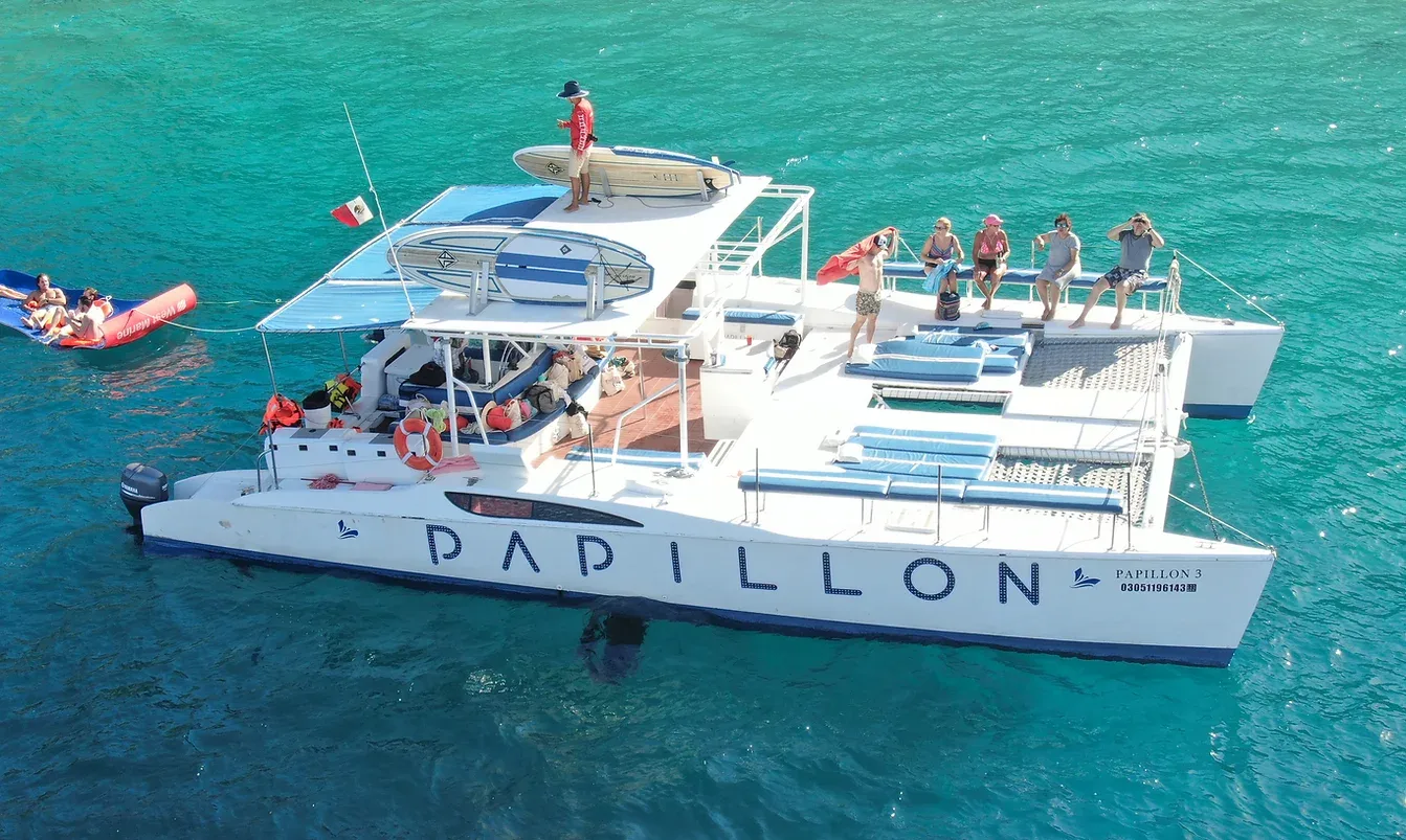 Catamaran 47