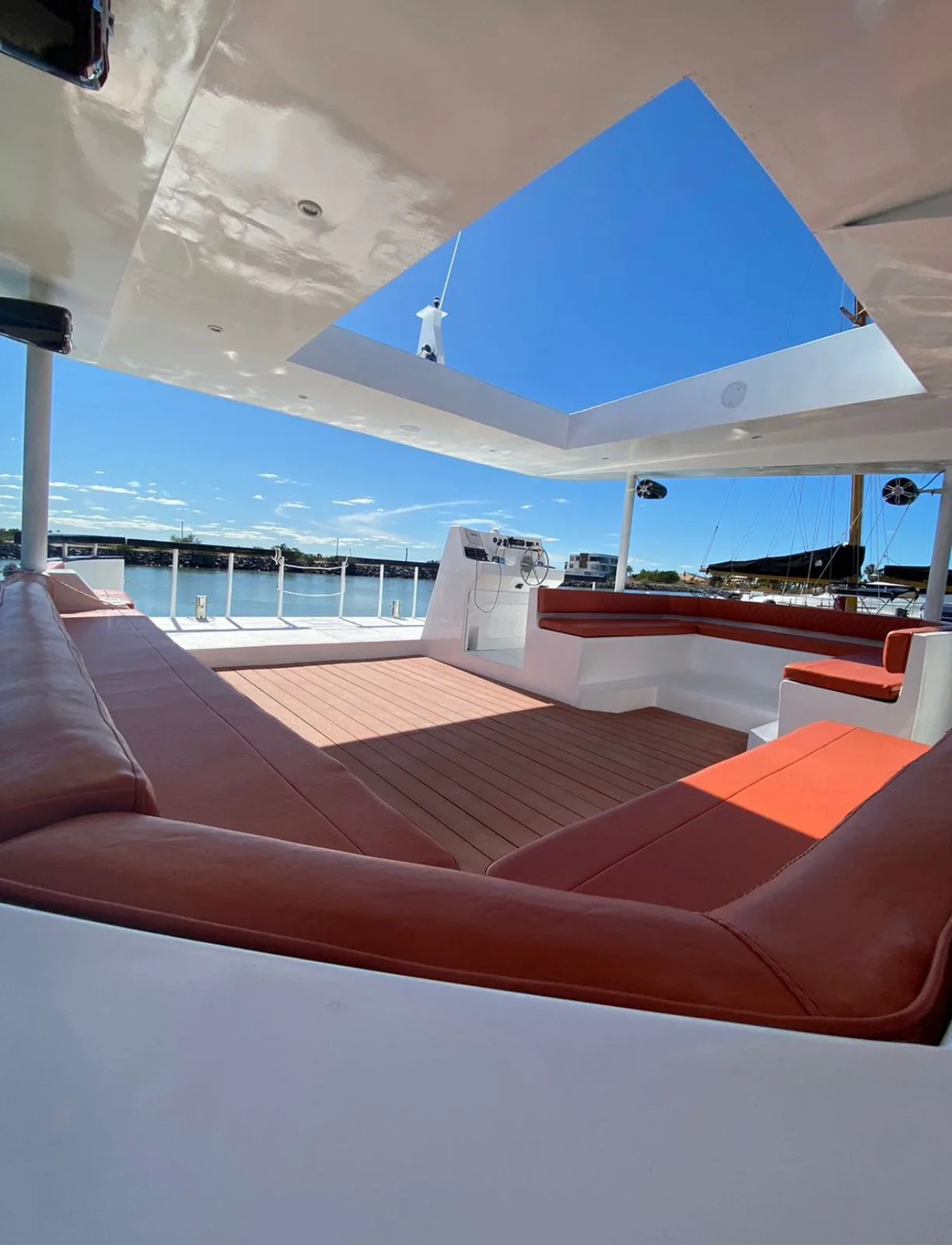 Catamaran 60