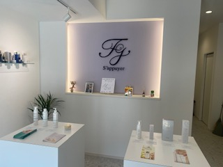total beauty salon FY