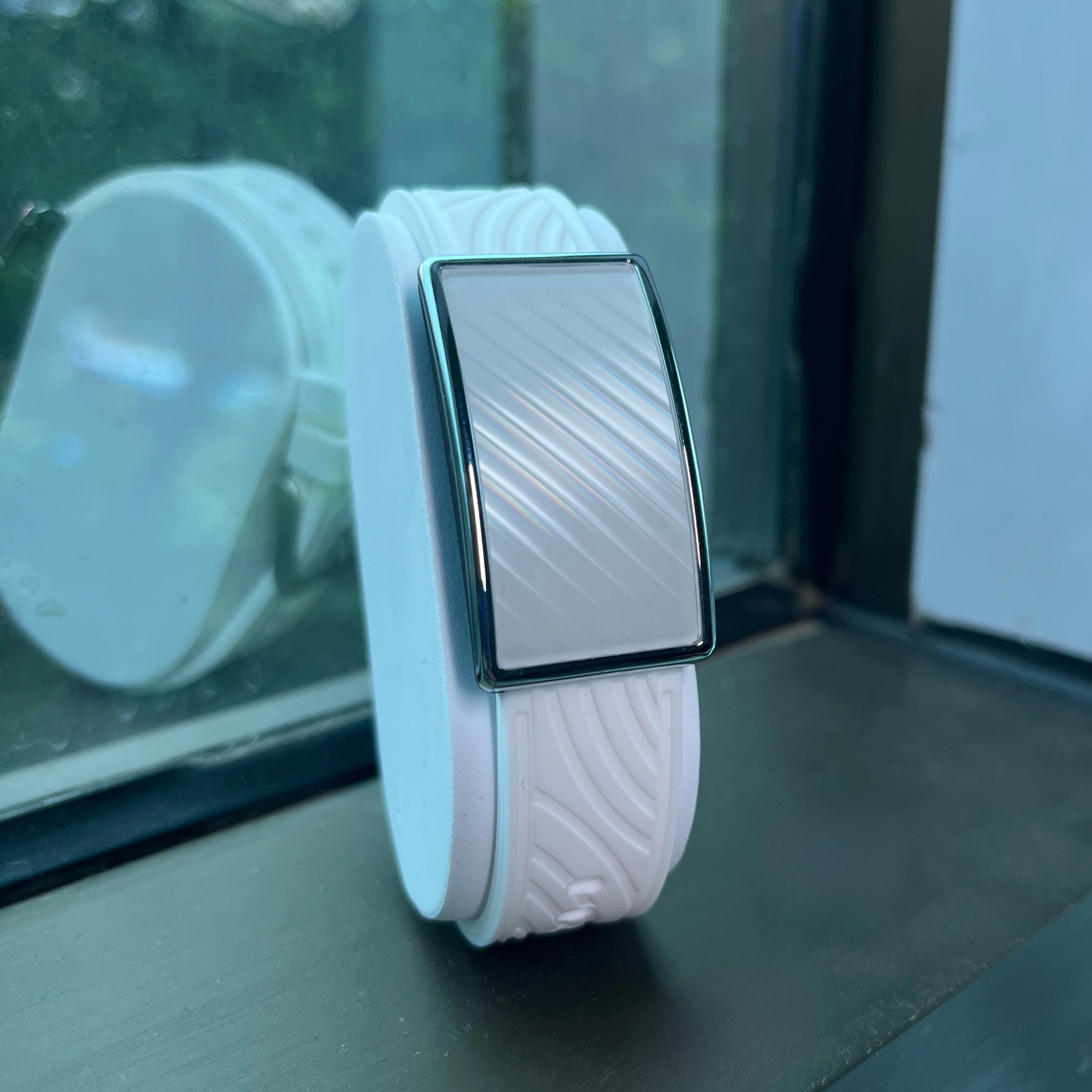 The FutureX AI Smart Band TFX5 - Heart Rate, SPO2 & Fitness Tracker - White (Rubber)