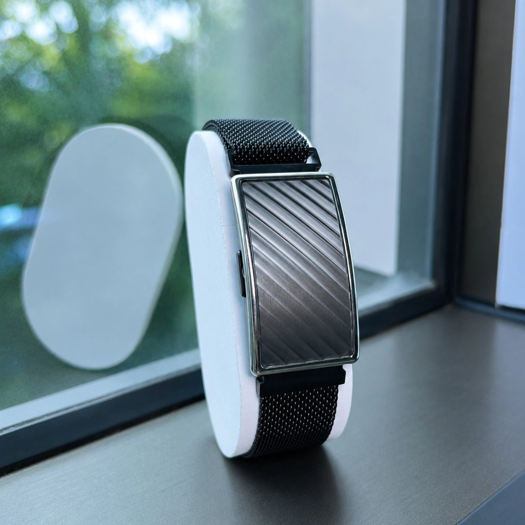 The FutureX AI Smart Band TFX5 - Heart Rate, SPO2 & Fitness Tracker - Black (Metal)