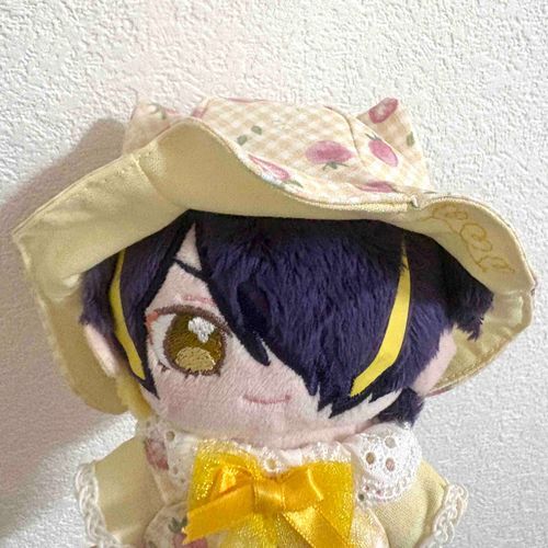 せっしゃ いいこに してたから ごしゅくんから くりすますぷれぜんとの およふくを もらったでござる！
これからも おうちの おてつだい がんばるでござる...♪