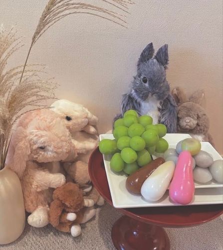 🎑🐇✨十五夜


う〜さぎ♫うさぎ♫
なに見てはねる〜🐇

今夜はお月見~🍡
月のうさぎさんまでよく見える
キレイなお月様だよ ~☺️✨


