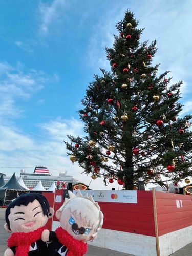 🏖️「メリークリスマス！🎄✨」
大きいツリーだね〜🎄🔔✨
