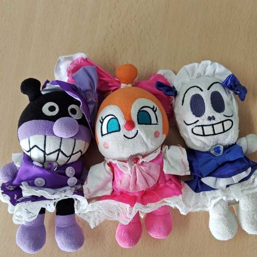 このぬい垢は、
みこドキンと、まじょばいと、めいどホラーの出演で、お送りします！
