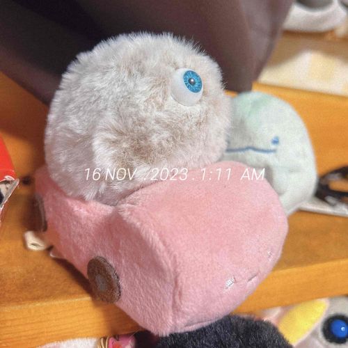 これが くるま か！
((⩌  ⩌)ｼﾞﾄｰ)