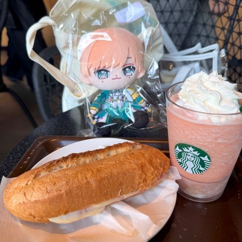 今日は人様にいただいたギフチケでお昼…………ん？！