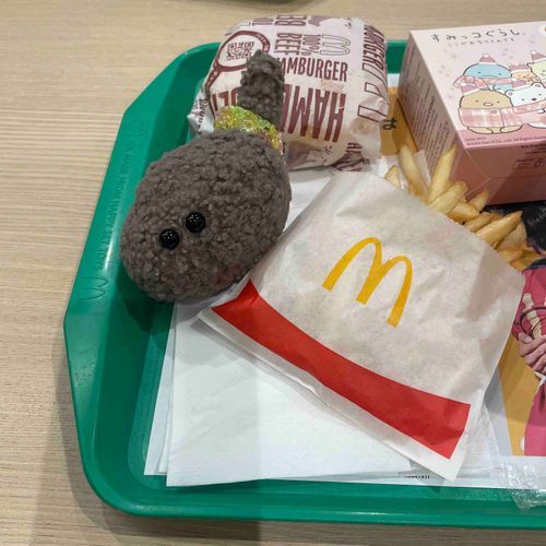 ムシャムシャ・・・