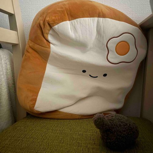 でかいパン、なんか  あったか？相談のるぜ