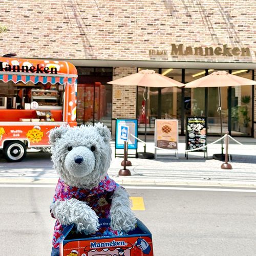 マネケンワッフル🧇 の フードトレーラー に であえた よ✨