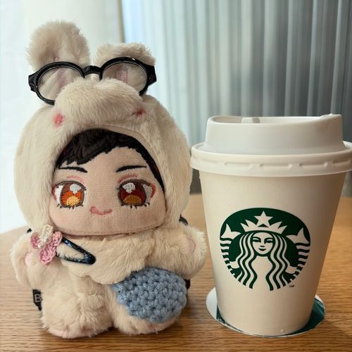アイスコーヒーで涼んでるッス！