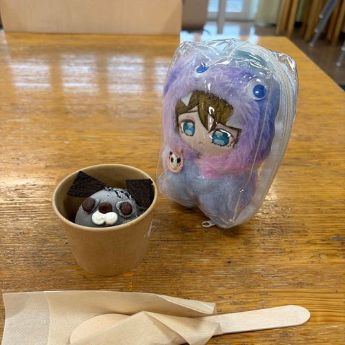 マヌルネコジェラート……