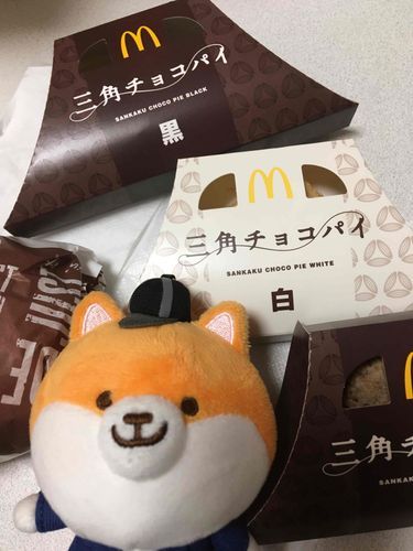 今日のランチは月見とチョコパイ！