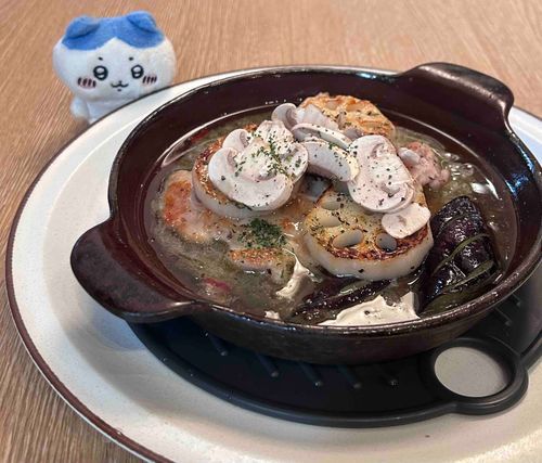 アヒージョだいすきマン
パン食べ放題だから10こたべました
おなかいっぱい😋