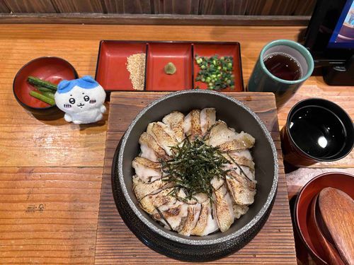 この前金沢に1泊2日で行ってきたよ〜
のどぐろのひつまぶし🐟おいしすぎた