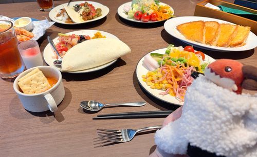 ずっと来たかったサラダバーに来たよ！最高〜！