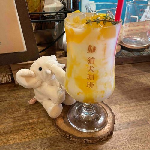 ぞうさん、ひさしぶりのおでかけ　ね
すてき喫茶店、だた　ね