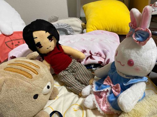 キキコのともだち。
今日もみんなでおしゃべりしているようです。