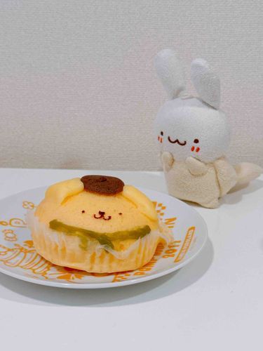 プリンくん！…プリンくん？
おへんじ ないねぇ……

あっ！プリンくんの むしパンか〜！