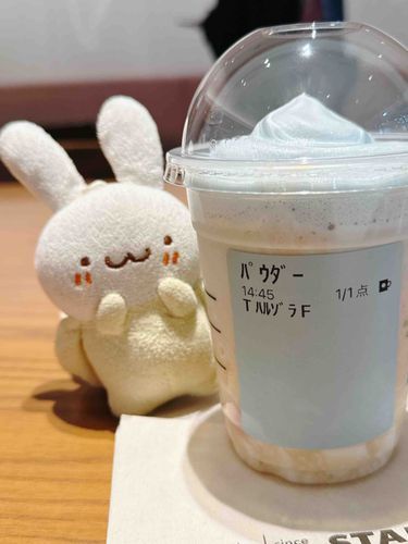 あたらしいの！
あかくてまるいのは、
ちょっと われなかった…
（今日から割れやすくなってるって聞いたんだけどね）