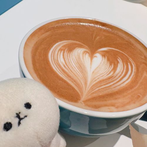 家の近くにできたオシャレなカフェに連れてったよ☕️