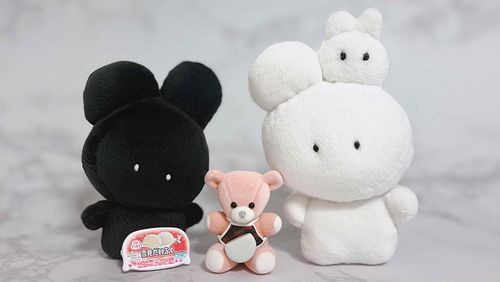 ゆきみだいふく だよ～☁️
おうちの くまちゃん かわいいね☁️
あたたかい おへやで あいす よかった よかった☁️