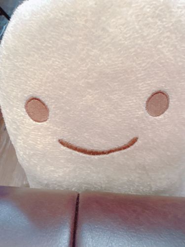 椅子の下から、ばぁっ┏(´△`)┓