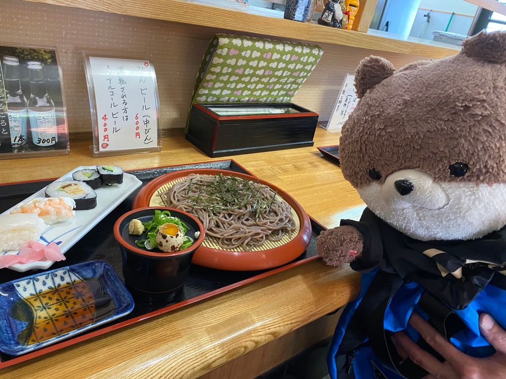 こんばんは、カワミちゃんだよ。奈良県の天川村に行ってきたよ❣️おかあさんが一度行ってみたかったんだって。天川弁財天っていう、有名な神社に行ったよ。内田康夫の有名な小説の舞台になった所だよ。