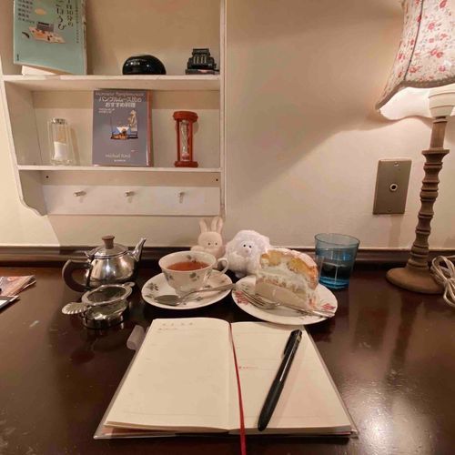 喫茶店で𝒕𝒆𝒂𝒕𝒊𝒎𝒆______