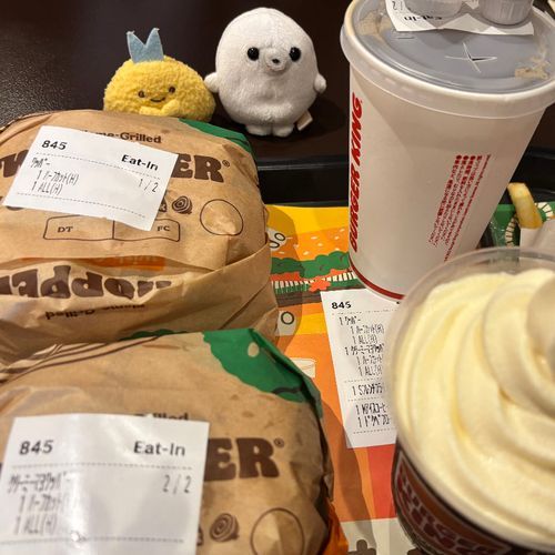 はんばーがーを、たべました。