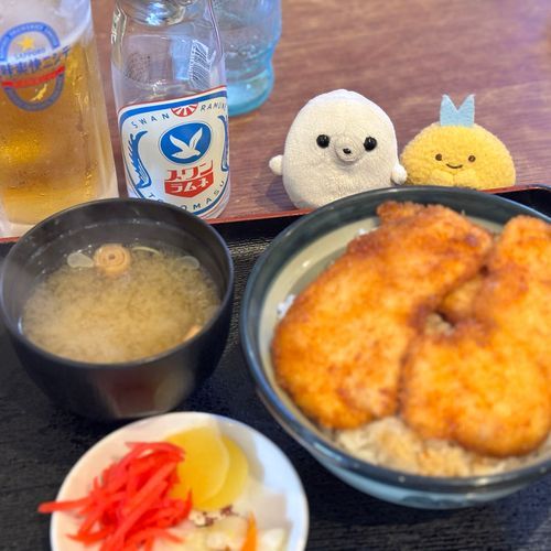 たれかつを、たべました。