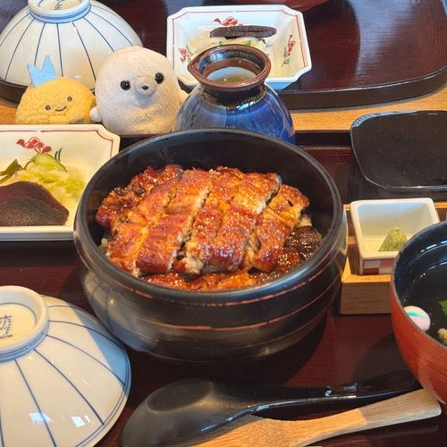 ひつまぶしを、たべました。