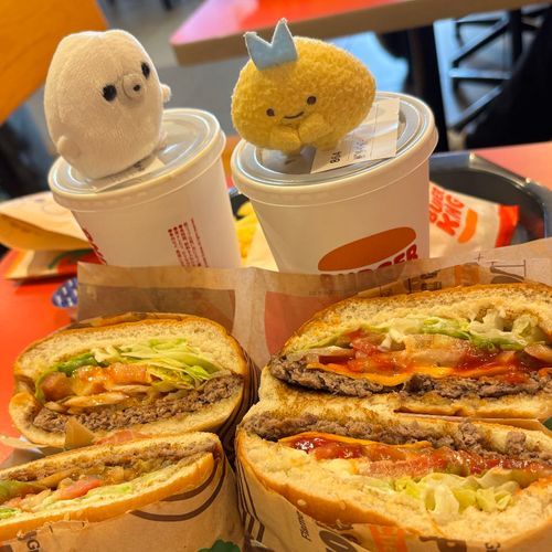 はんばーがーを、たべました。