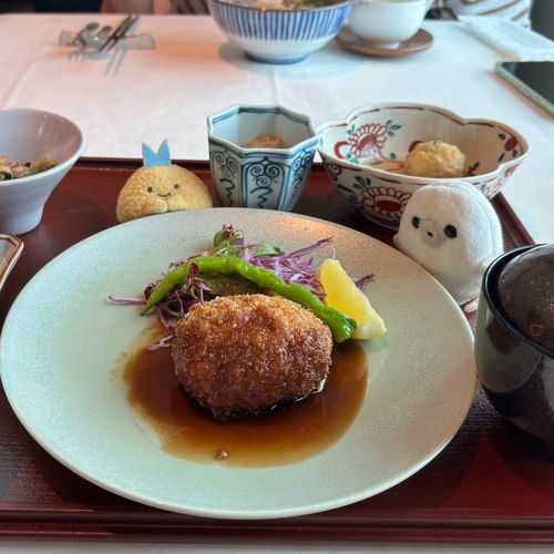 めんちかつを、たべました。