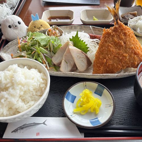 あじふらいを、たべました。