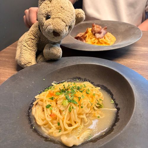 今日のお昼ご飯はパスタ🍝ペペロンチーノもカルボナーラももちもちで美味しかったよ🦁