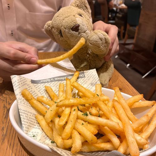 おいしいトリュフポテトも食べたよ(*´～｀*)ŧ‹"ŧ‹"ŧ‹"
トリュフがすごーくおいしい！ちょこちは大人だからね🦁