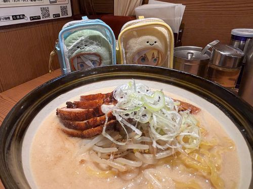 ゆびんばちゃん「うまそう…」
ゆびちょぎくん「にせものくん、それあるじのだよ」